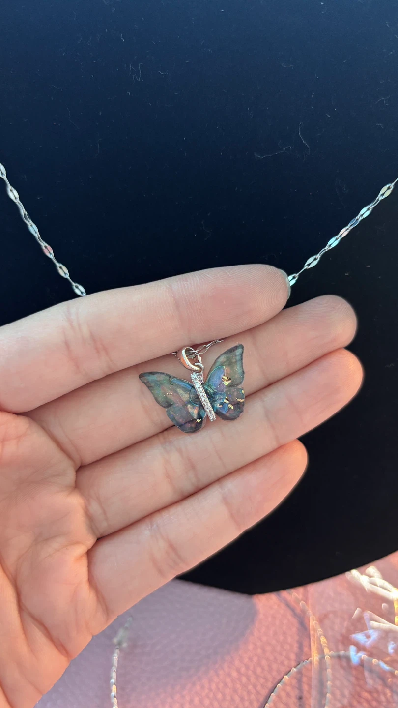 Butterfly Charm Necklace Set - photo 2