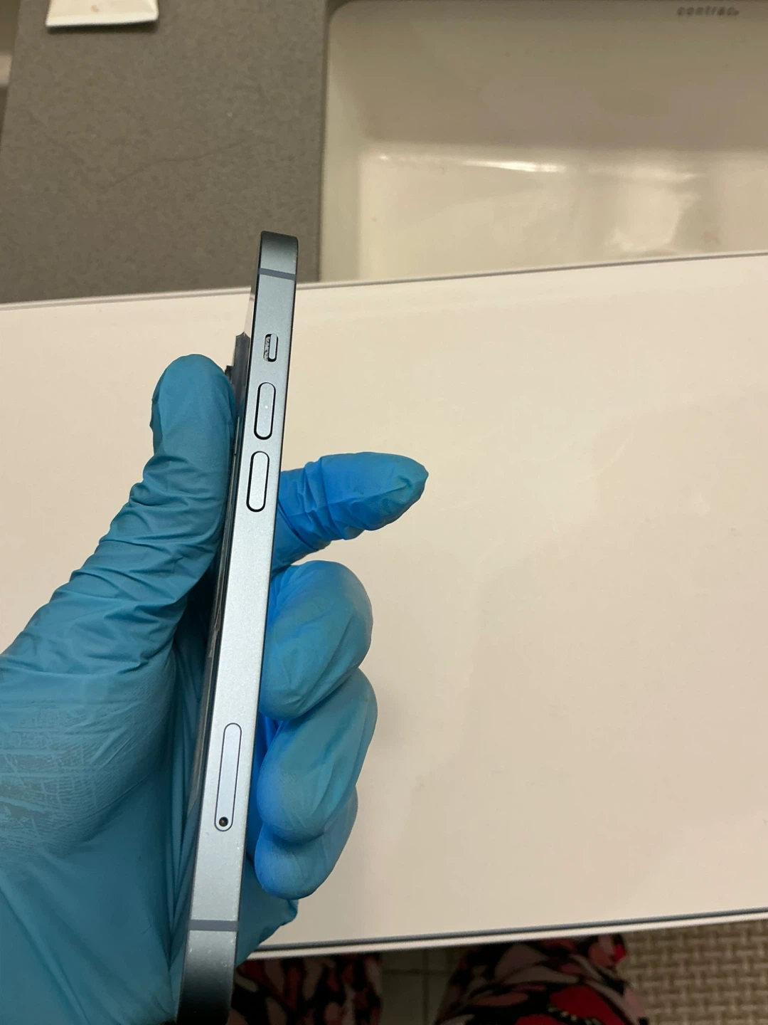 BLUE iPhone 14 128GB — Unlocked - photo 4