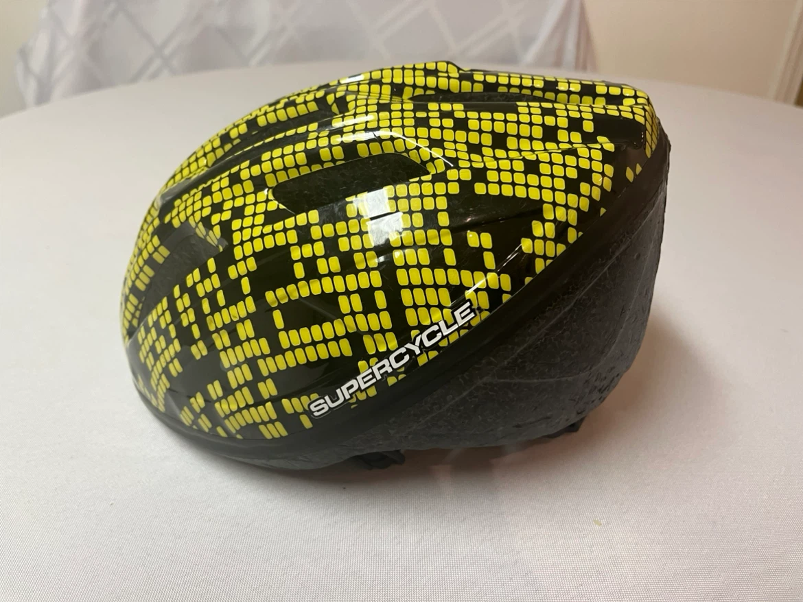Boys or Small Teen Bike Helmet / adjustable / ages 8-14
