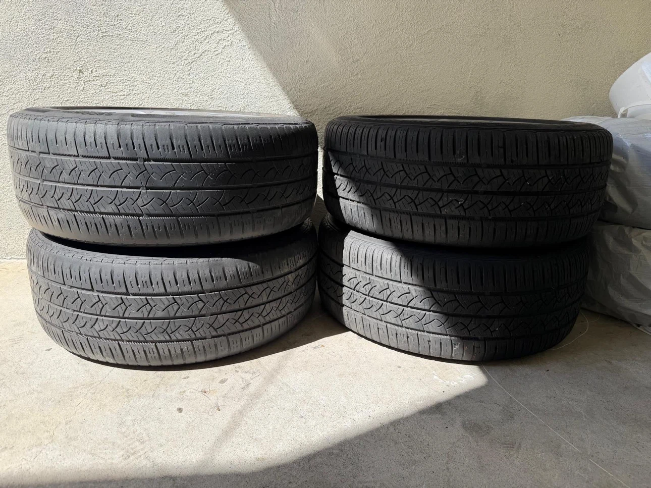 Set of 4 Continental Tires with Honda accord rims - photo 2