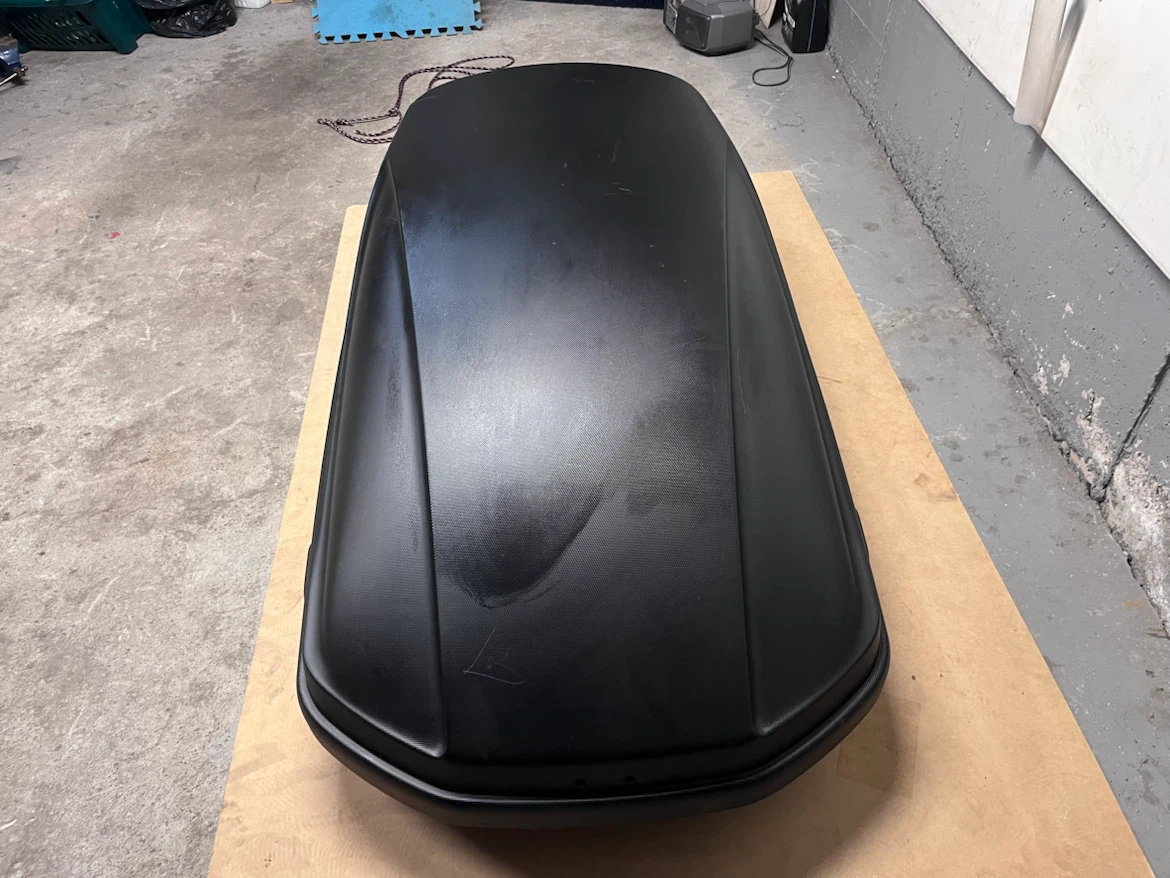 Thule Roof Cargo Box & Aluminum Crossbars Bundle - photo 3