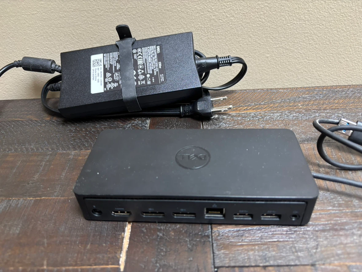 Dell Docking Station with Power Adapter - photo 2