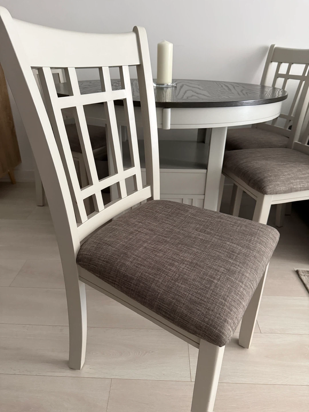 Round Dining Table with 4 Chairs - photo 3