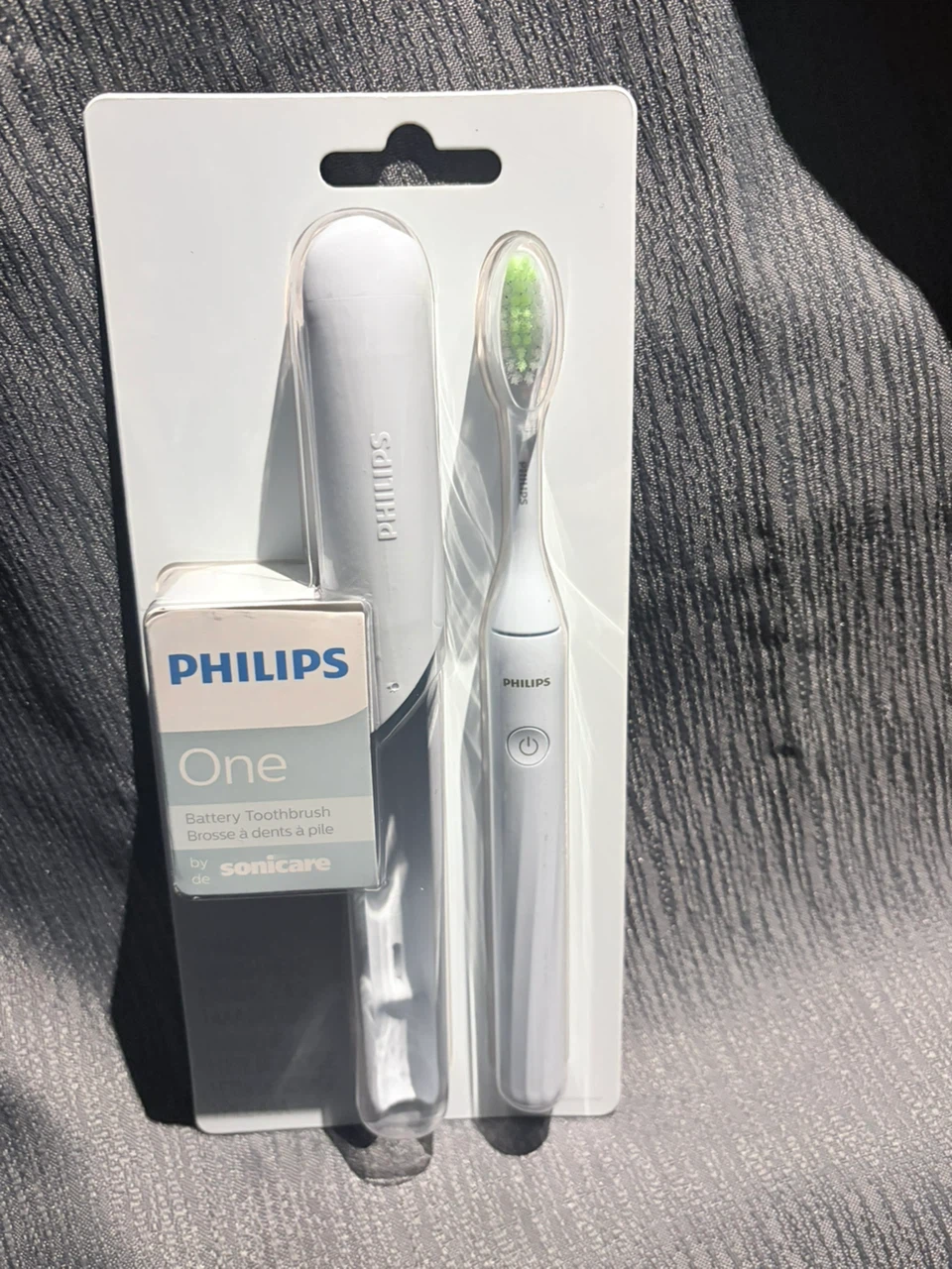 Philips One Battery Toothbrush with Travel Case