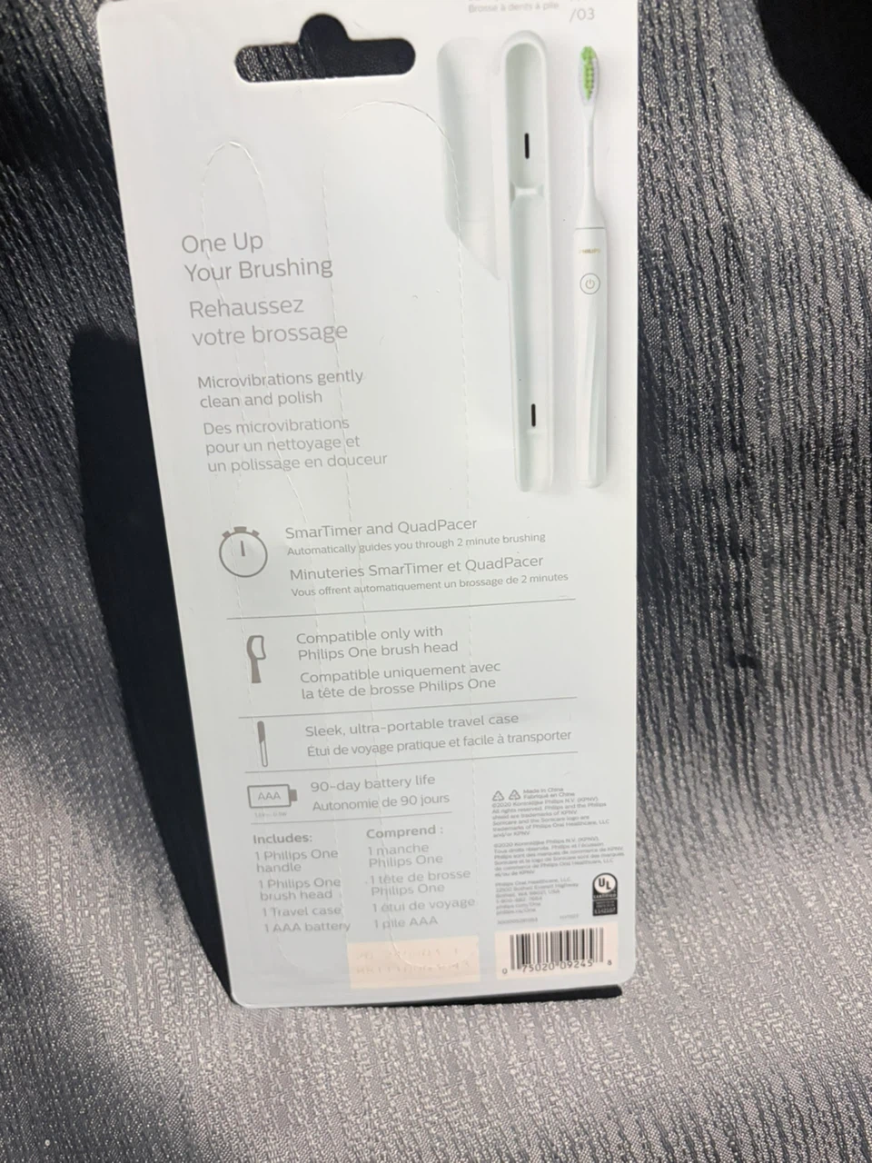 Philips One Battery Toothbrush with Travel Case - photo 2