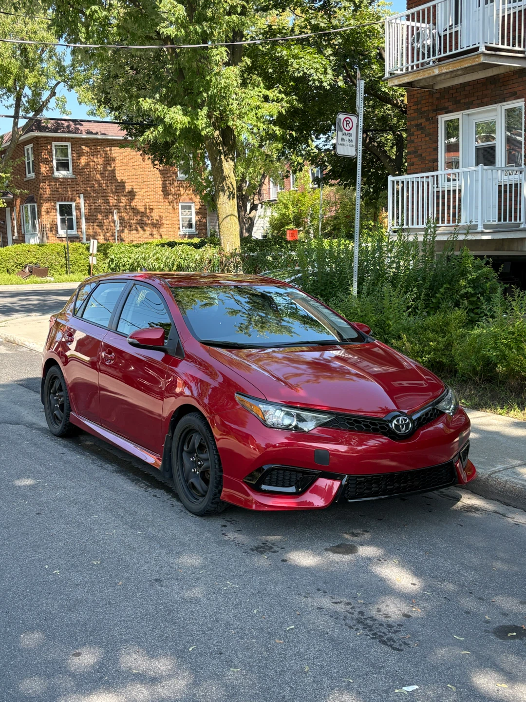 2017 Toyota Corolla IM- Low Km!
