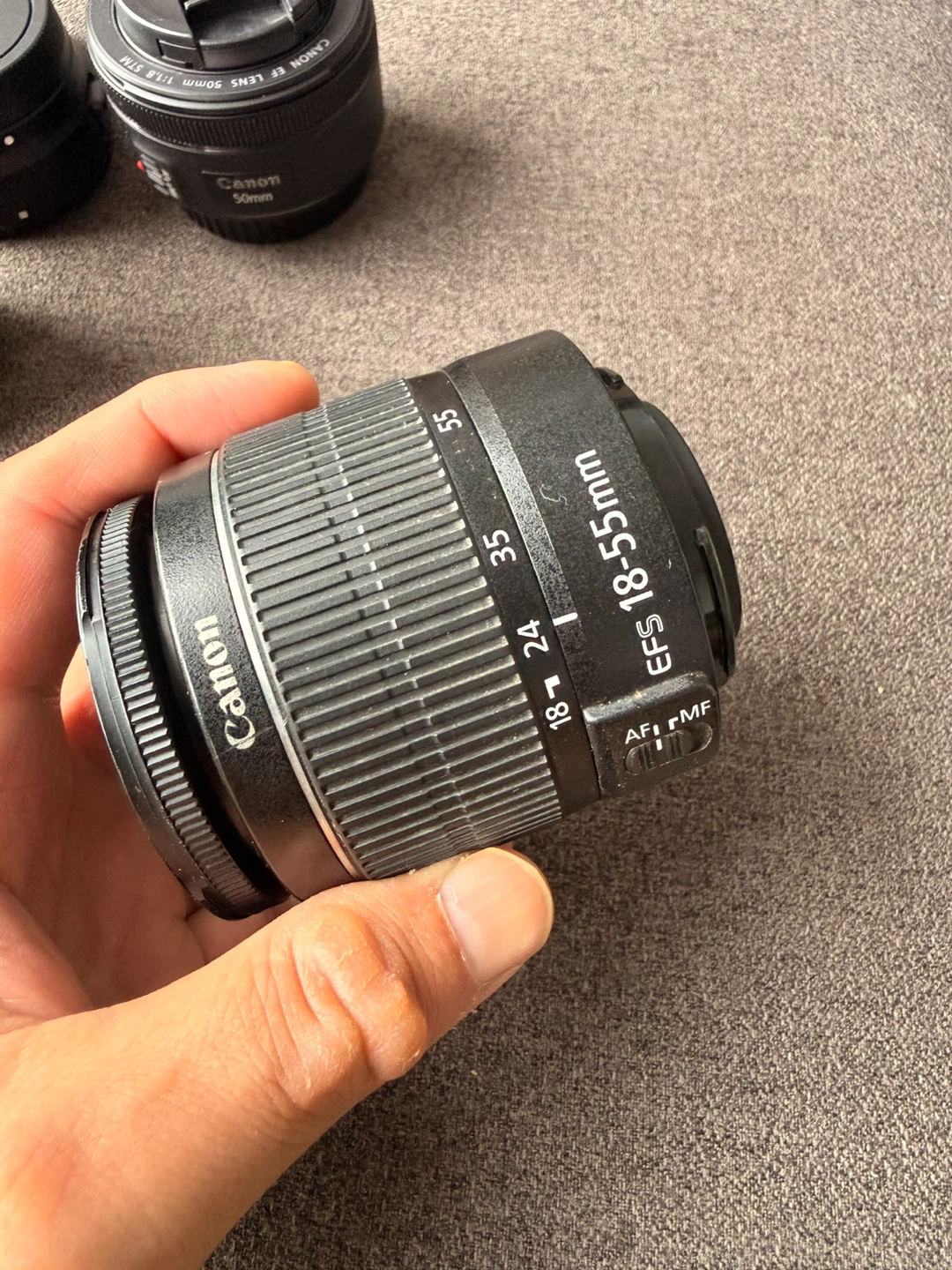 Canon EF-S 18-55mm f/3.5-5.6 III Zoom Lens - photo 2