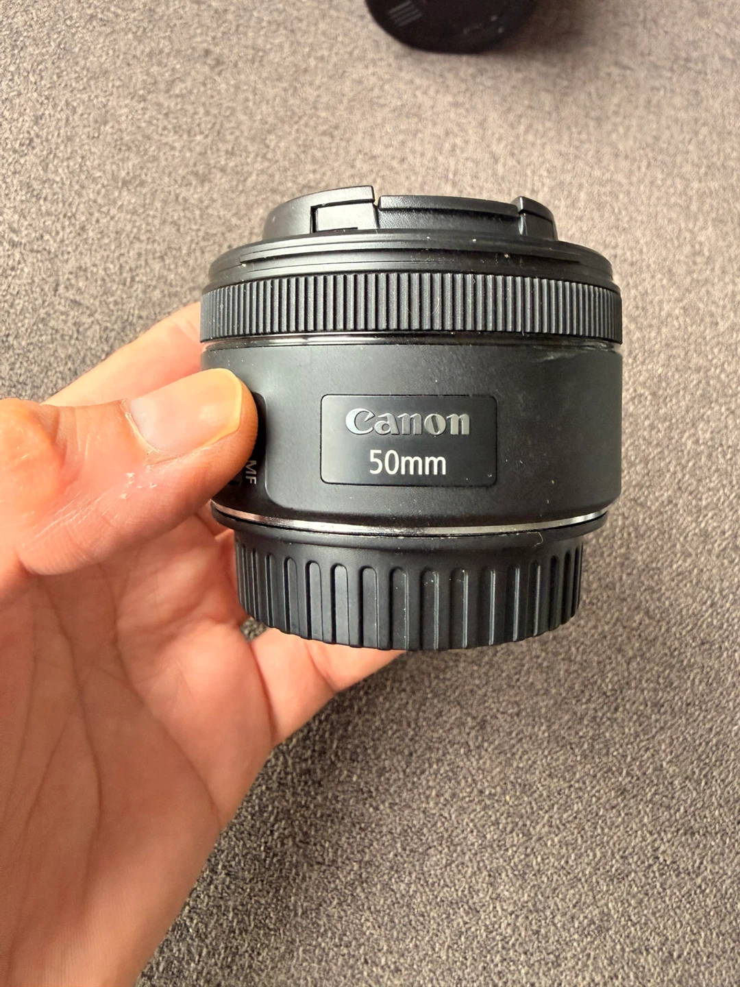Canon EF Lens 50mm 1:1.8 STM - photo 2