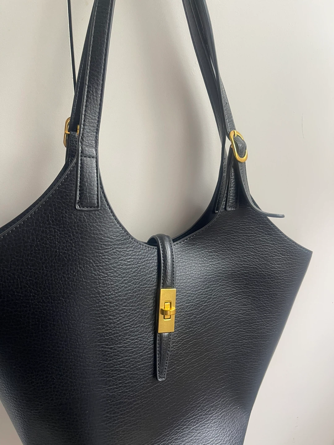 Mizanne Black Faux Leather Shoulder Bag - photo 2