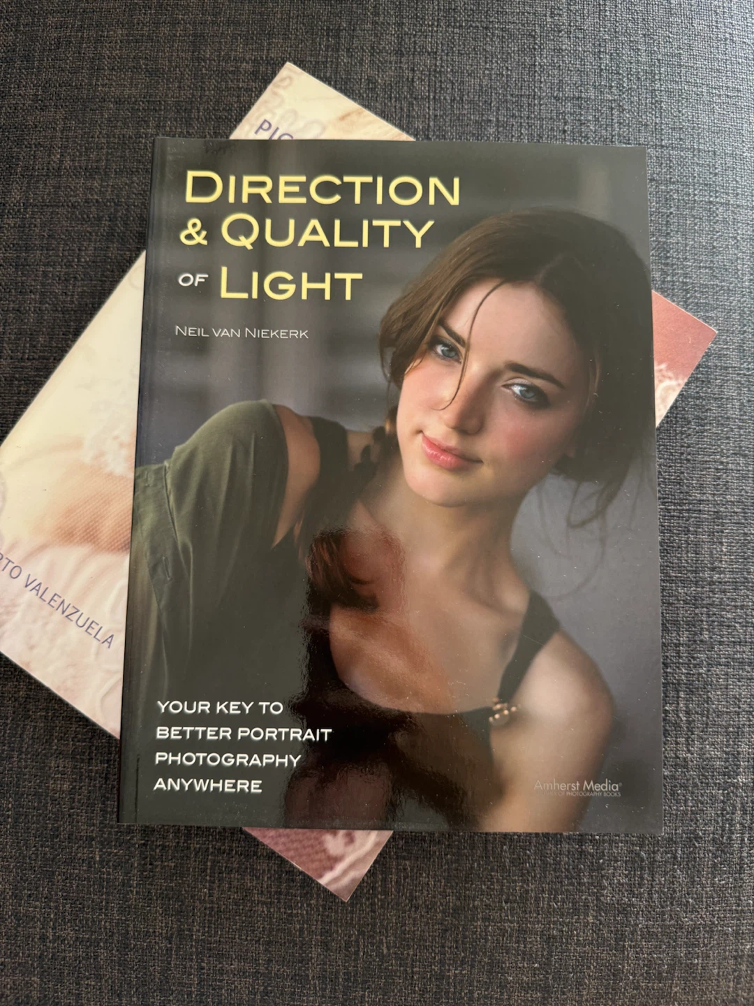 Bundle of two photography books - photo 3