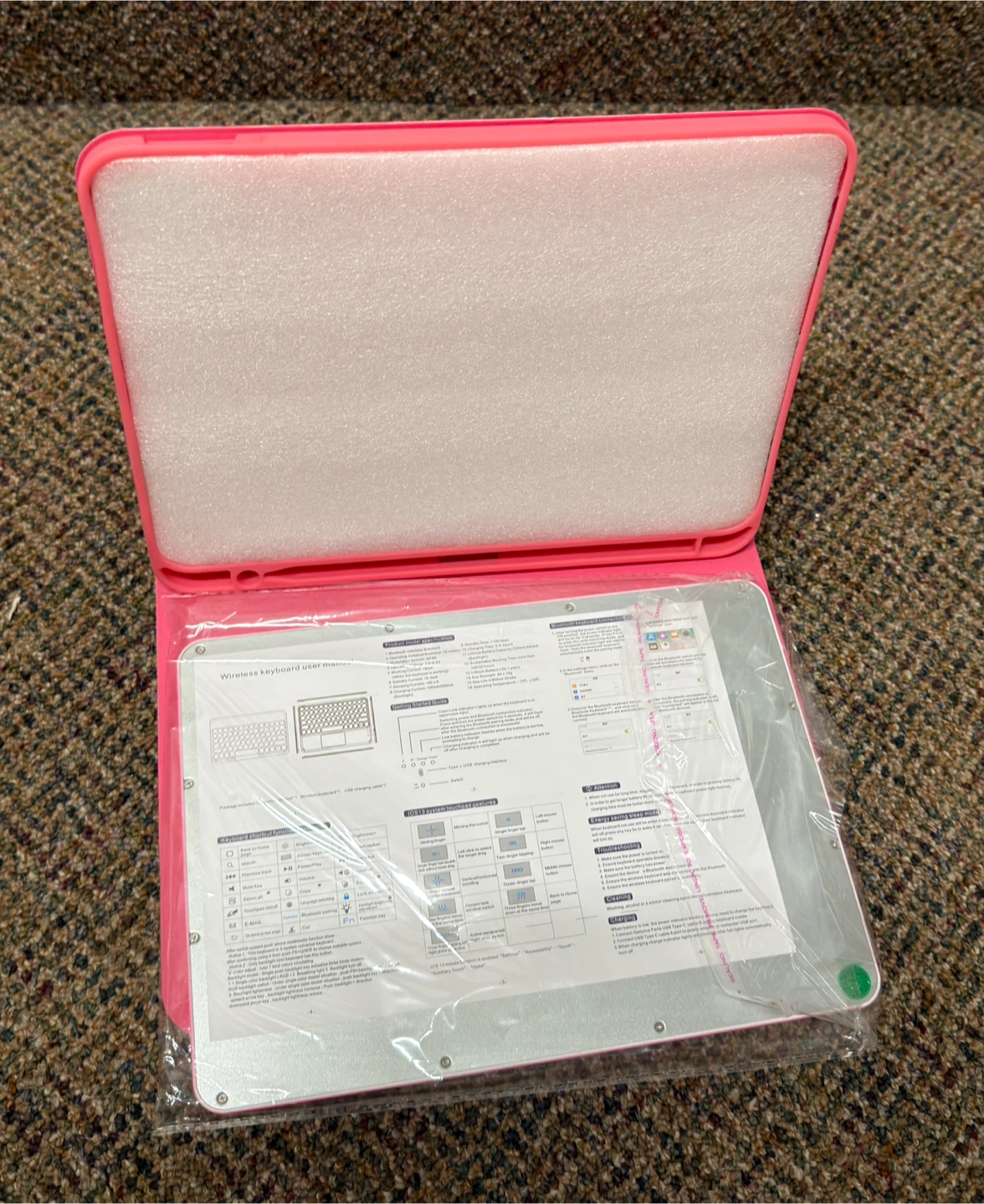 Pink Bluetooth Keyboard Case w/ Touchpad – New - photo 3