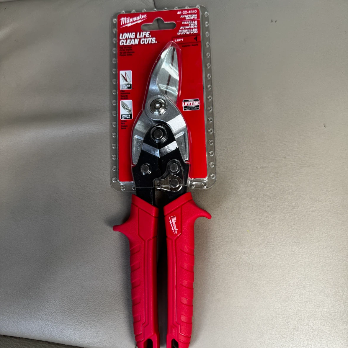 Milwaukee Aviation Snips Right Cut