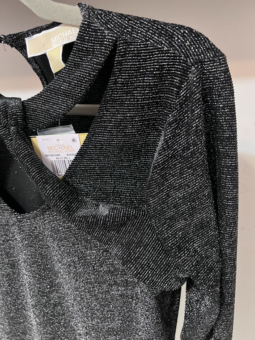 Michael Kors Black/Silver Metallic Top – NEW WITH TAGS – Size M - photo 2