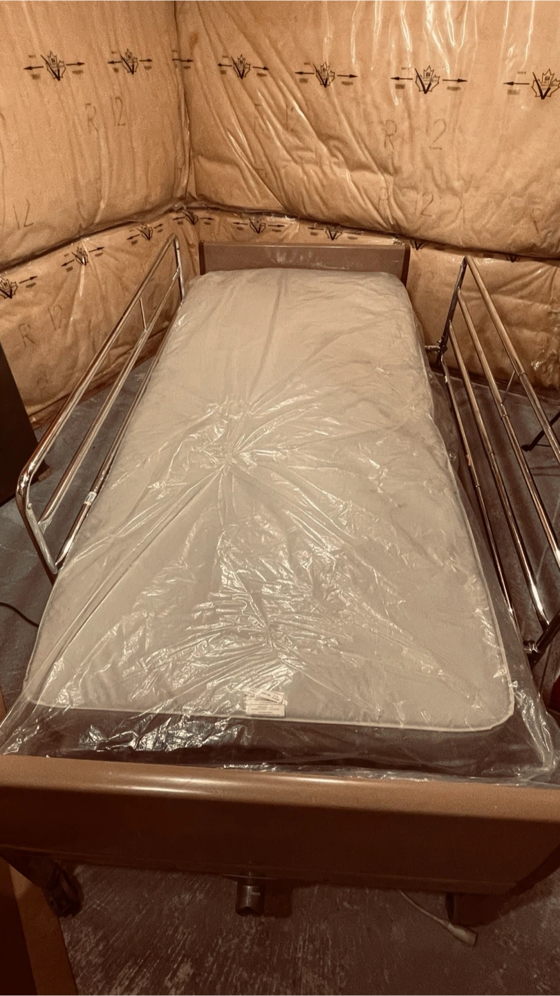 Hospital Bed, home size, motorized