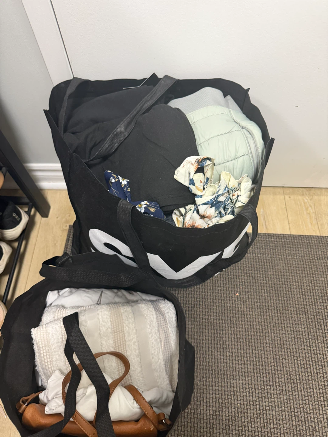 Bundle of clothing and accessories
