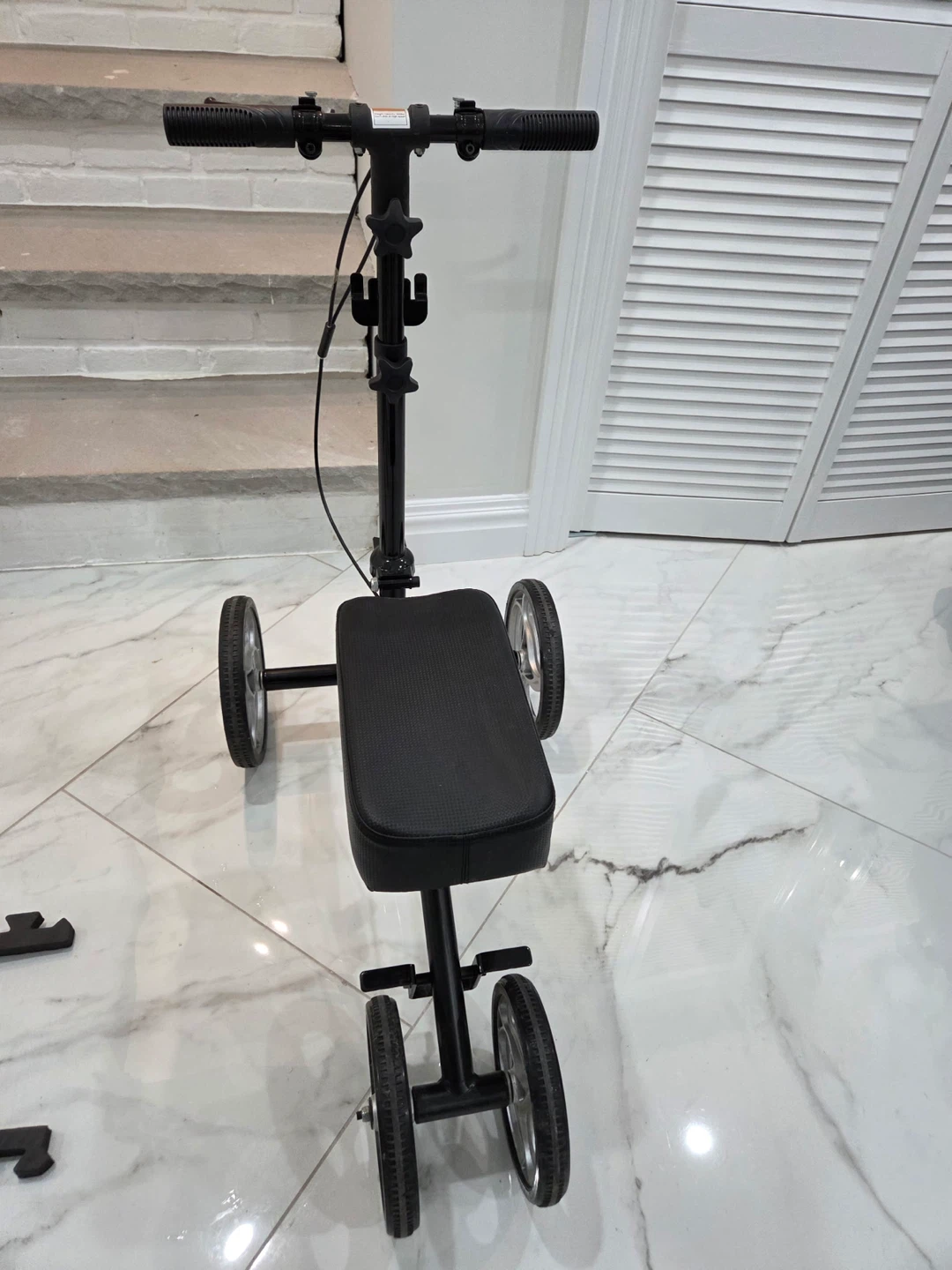 ELENKER Rolling Knee Scooter Walker with Bag - photo 2