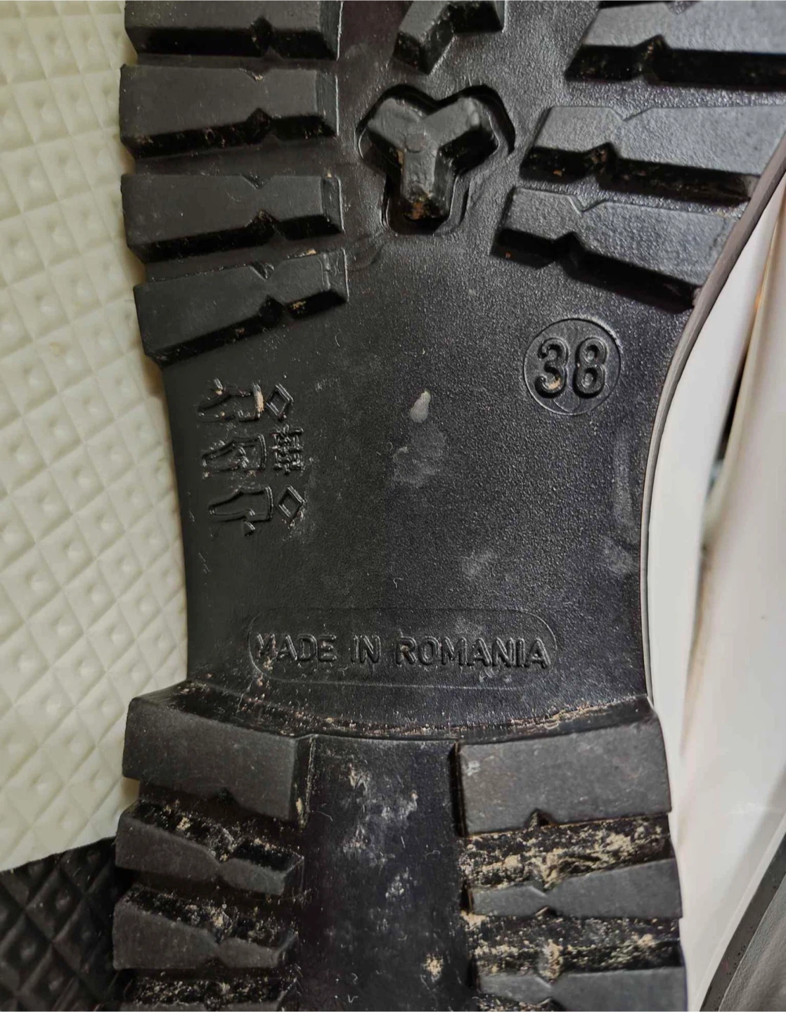 BOOTS - Women - photo 3