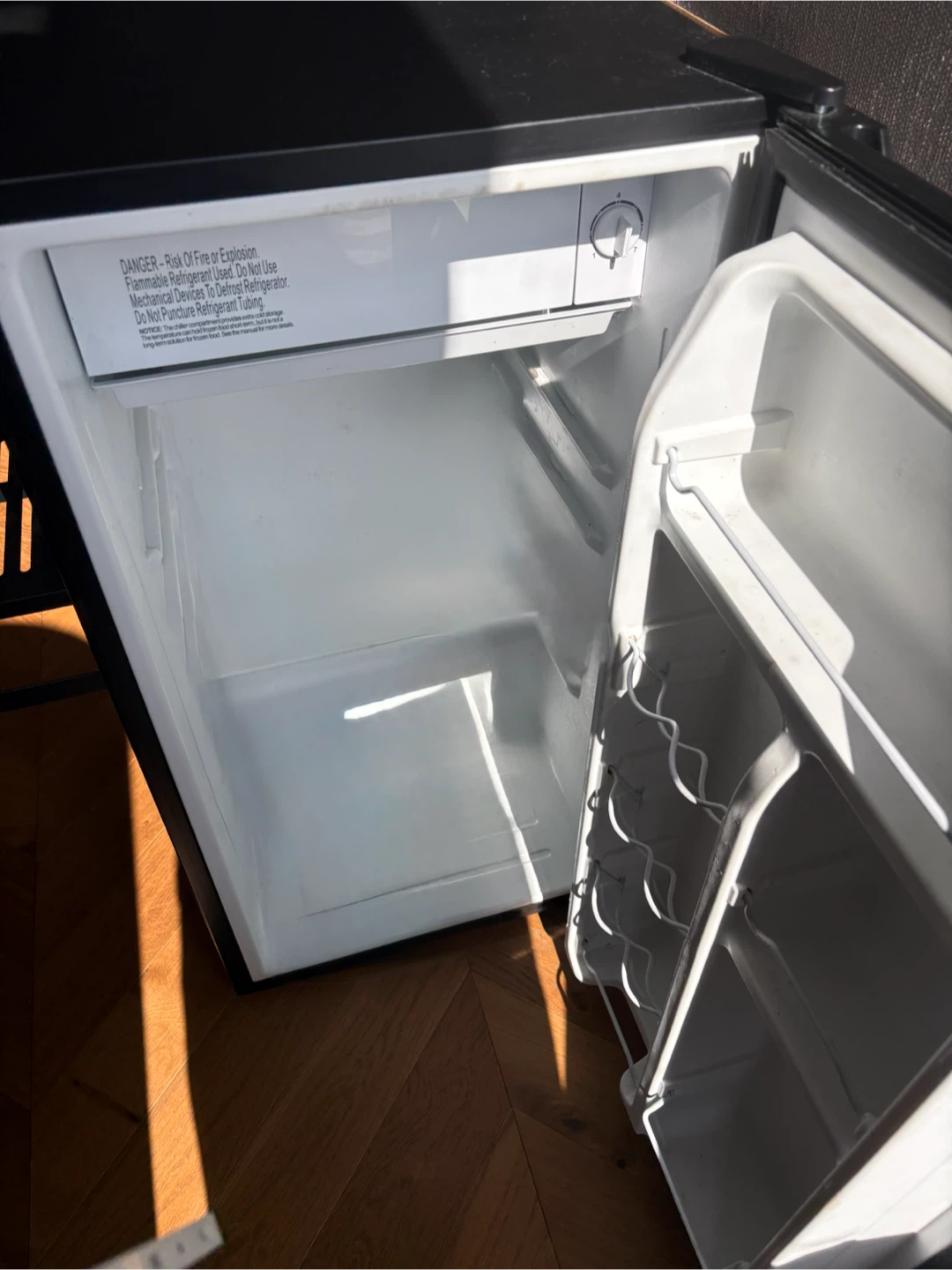 Mini fridge