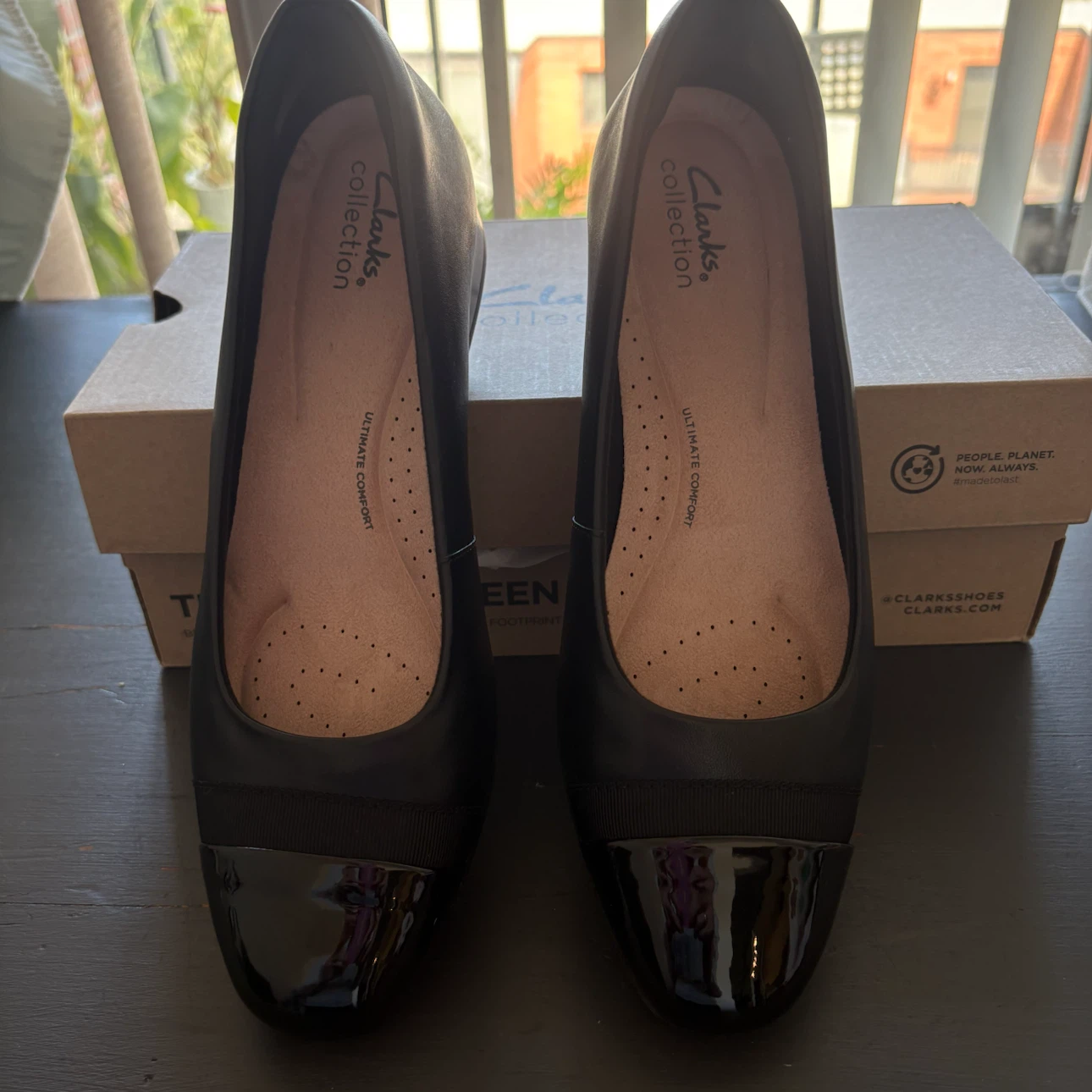 NIB Clarks Collection Juliet Monte Women's Black Flats