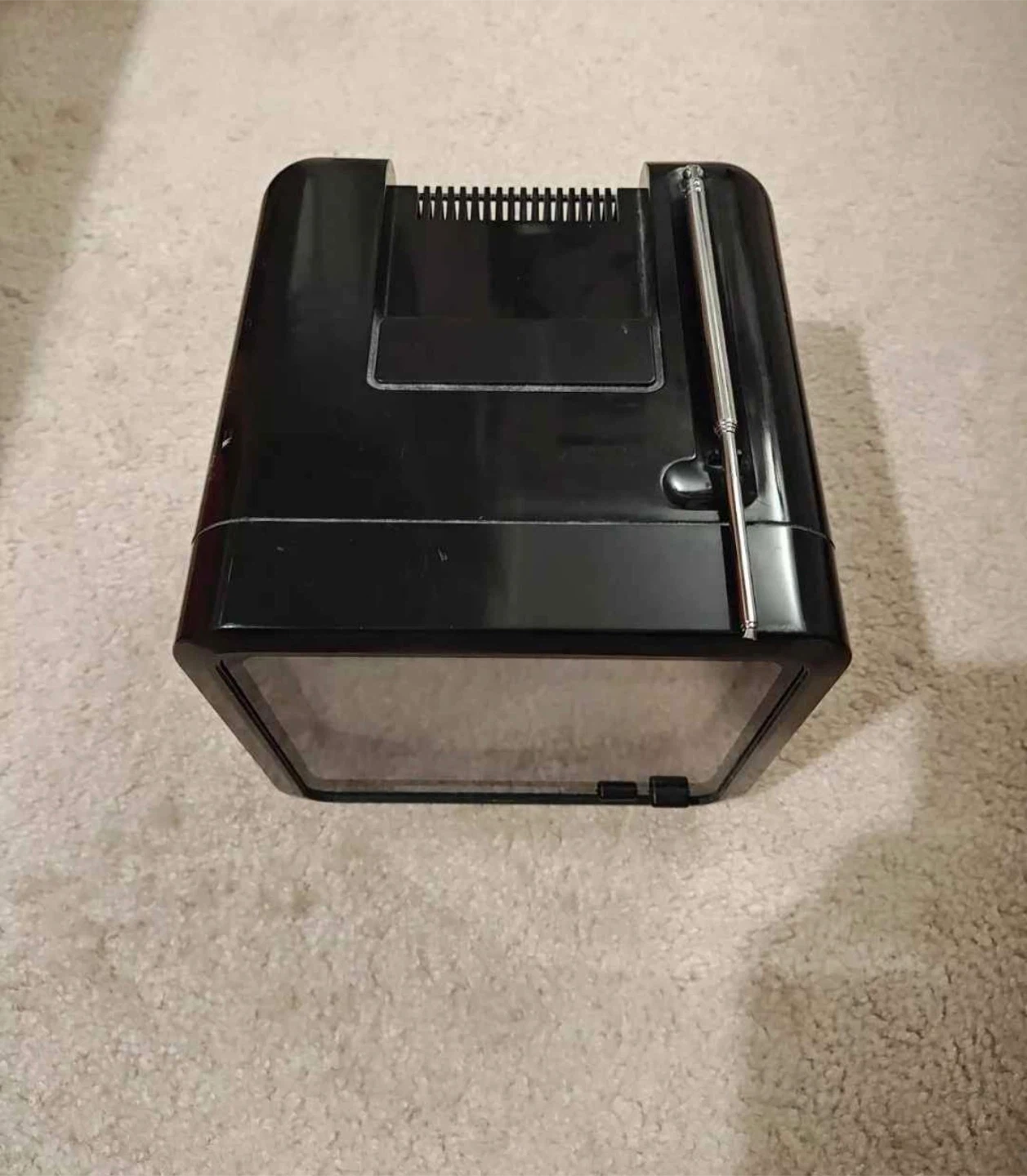 MAGNASONIC 7" BLACK & WHITE PORTABLE TV - 1988. - photo 3