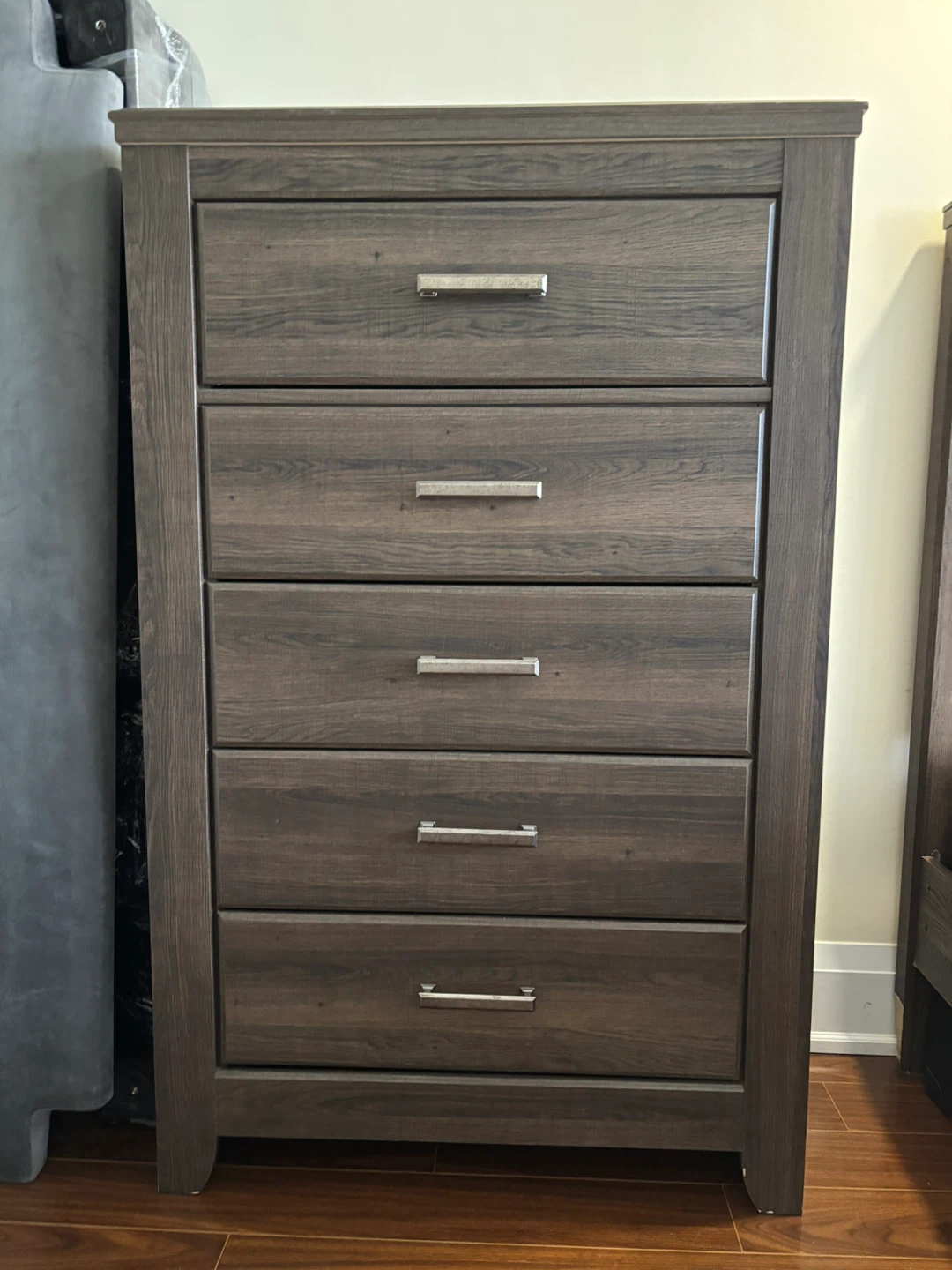 5 Drawer Dresser Chest