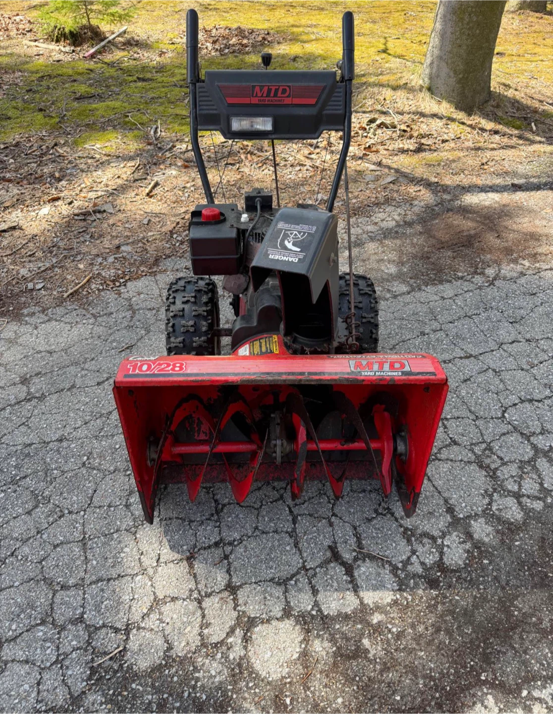 MTD "10/28" Snow Blower - photo 2