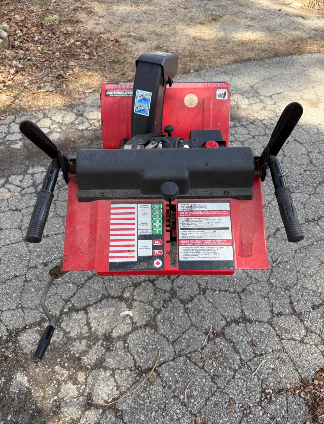 MTD "10/28" Snow Blower - photo 4