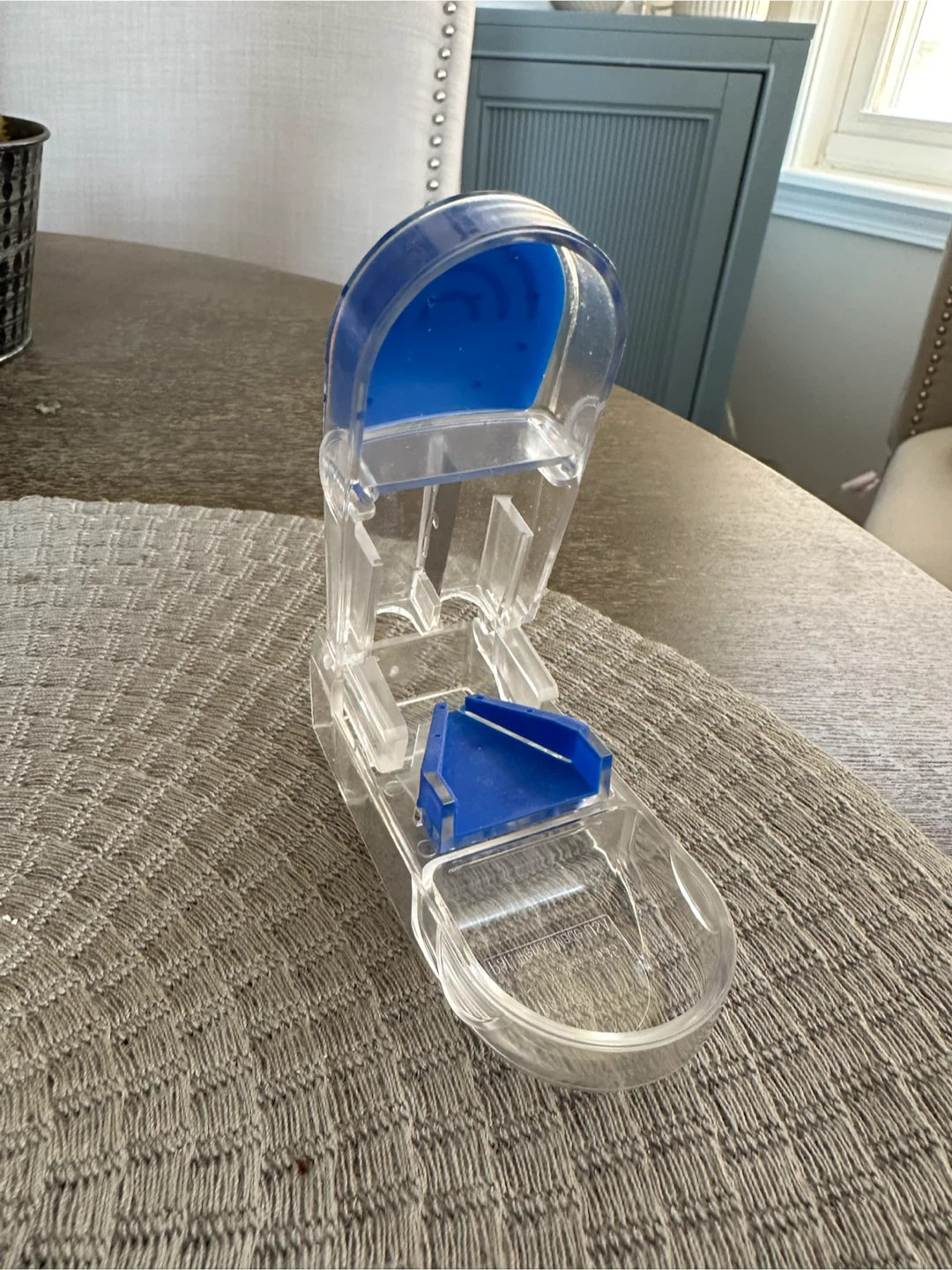 Blue Pill Cutter