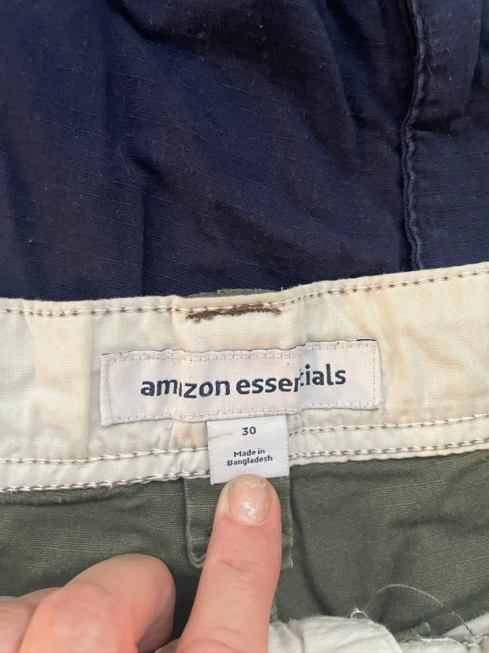 Amazon Essentials Men's Cargo Shorts Size 30 - photo 2