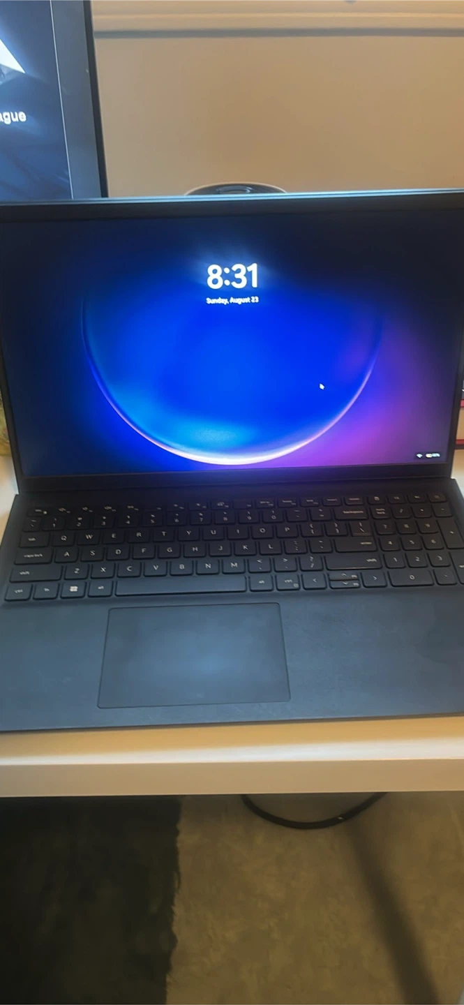Dell Laptop - Intel Core i5, 16GB RAM, 477GB Storage - photo 2