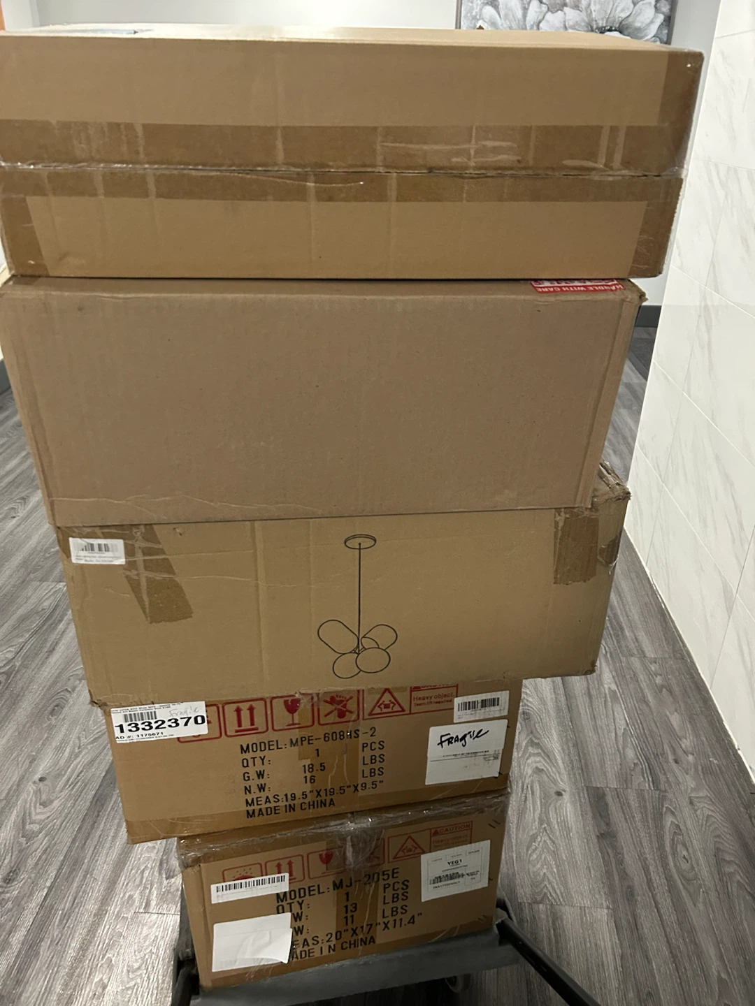 FREE! NEW! 2 SINKS, FLOOR LAMP & MORE!