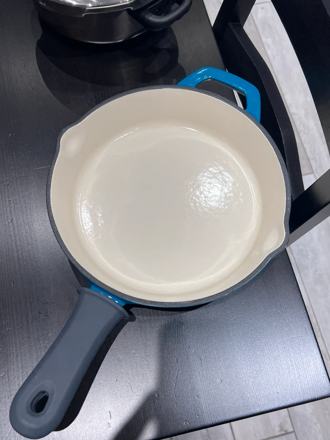 Tramontina 10" Cast Iron Skillet with Blue Enamel