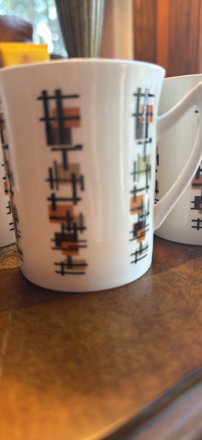 Vintage Set of 5 Elizabethan Fine Bone China Mugs - photo 4