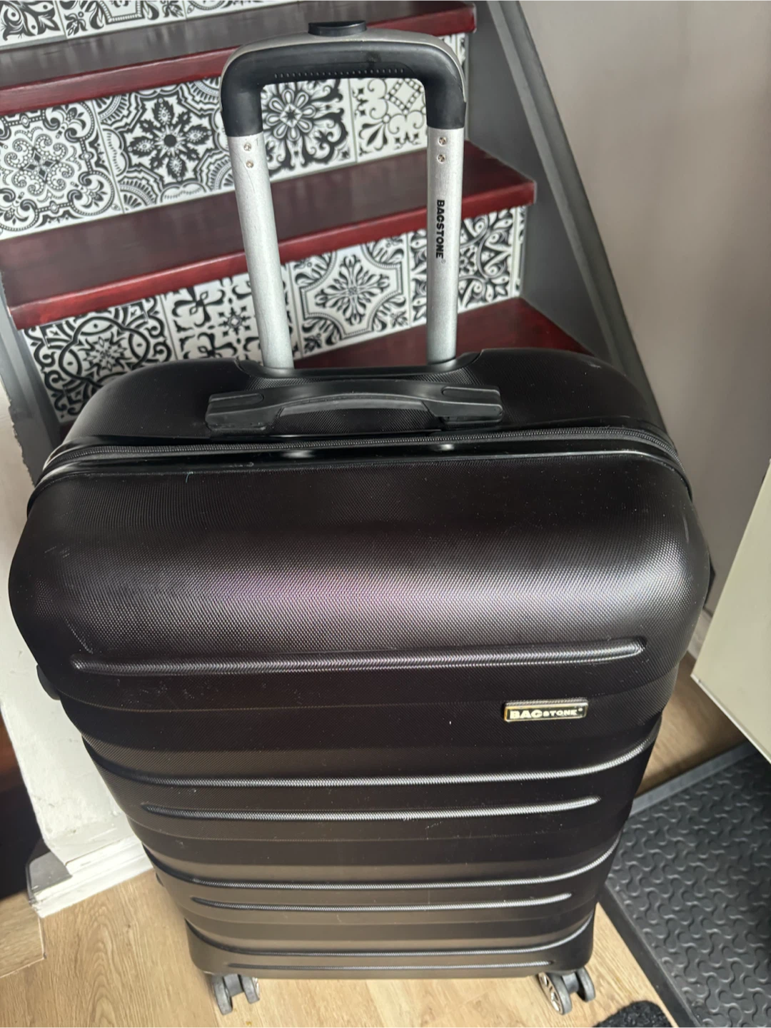 Black BAGSTONE Hardside Spinner Suitcase - photo 2