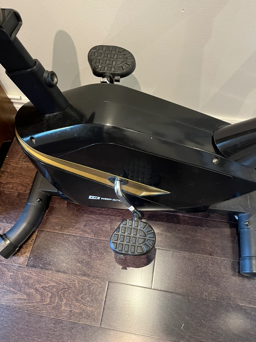 Hop-Sport Upright Exercise Bike