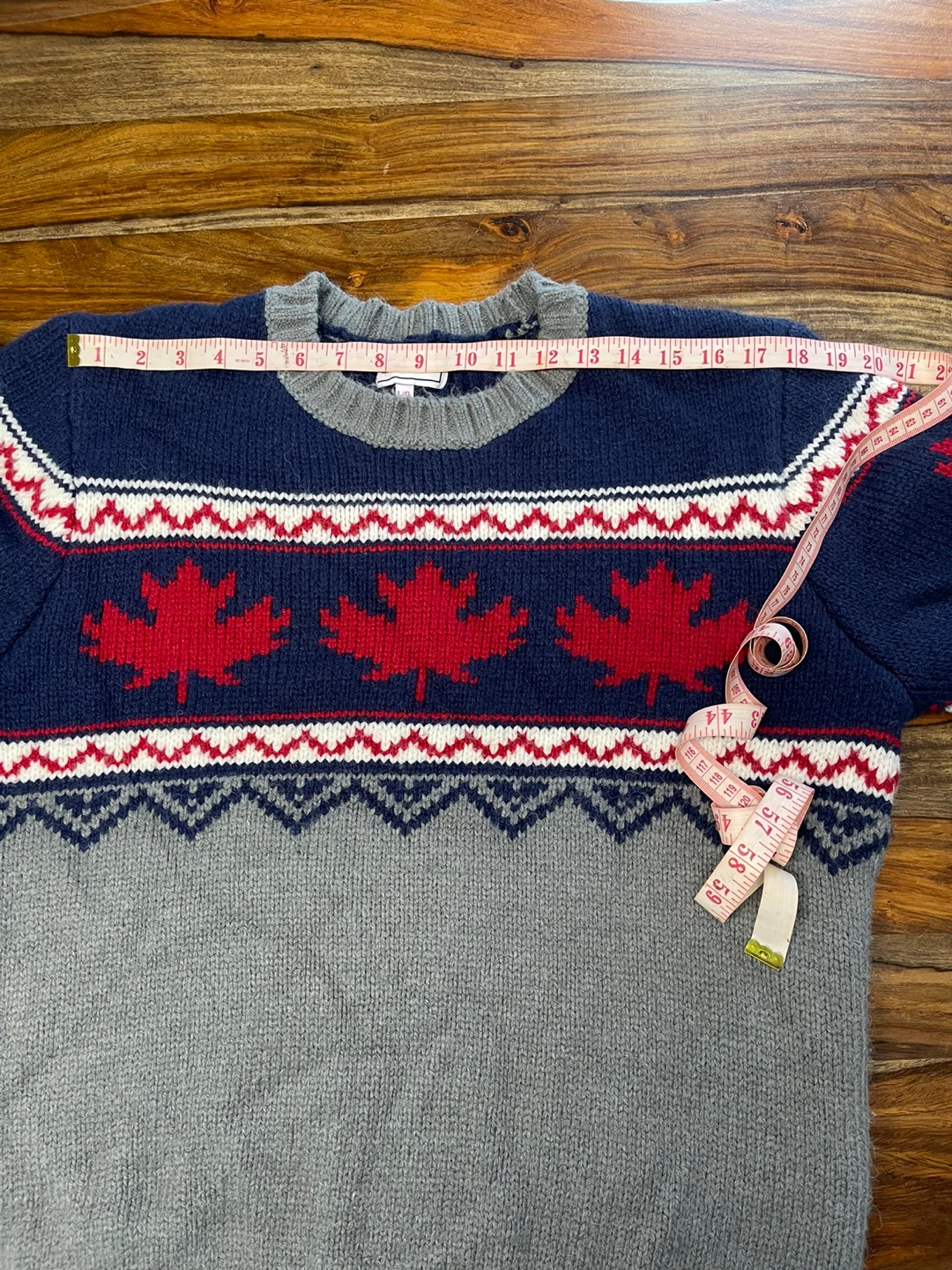 Canadiana Sweater L/G - photo 4