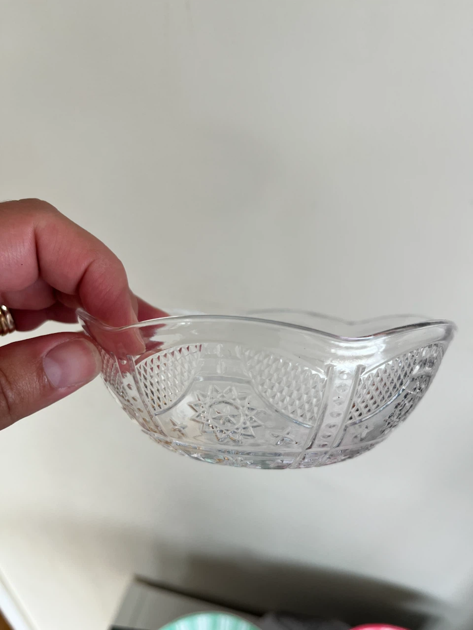 Bowls and Small Plastic Dishes Set - photo 2