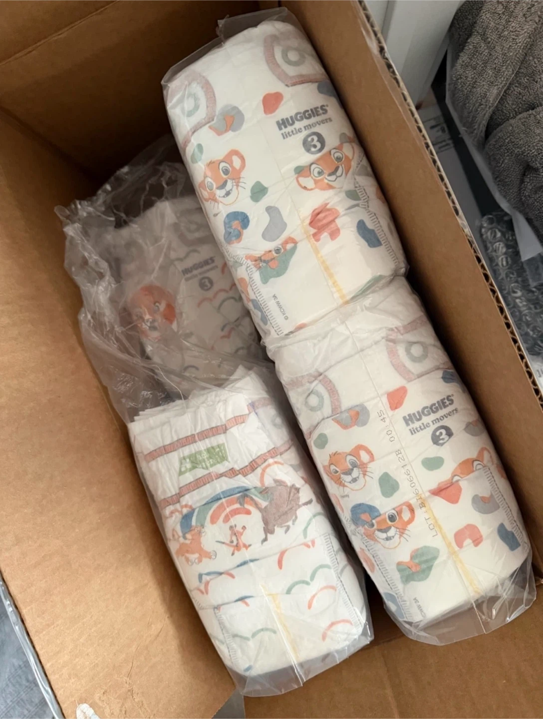 Huggies Little Movers diapers - size 3