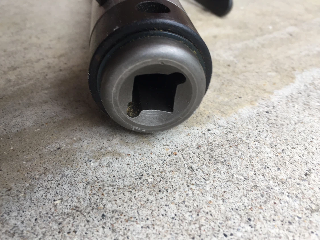 INGERSOLL RAND AIR CHISEL SCALER - photo 2
