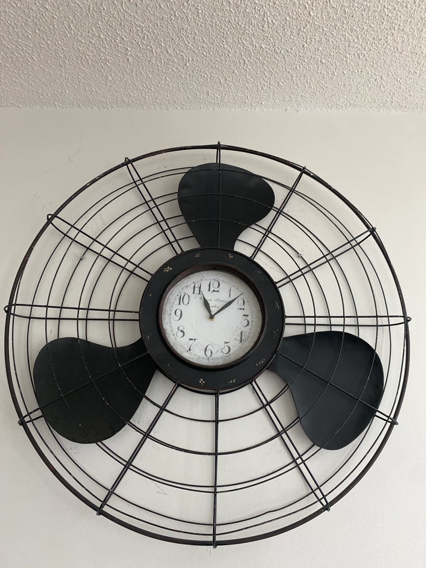 Union Station London fan style wall clock