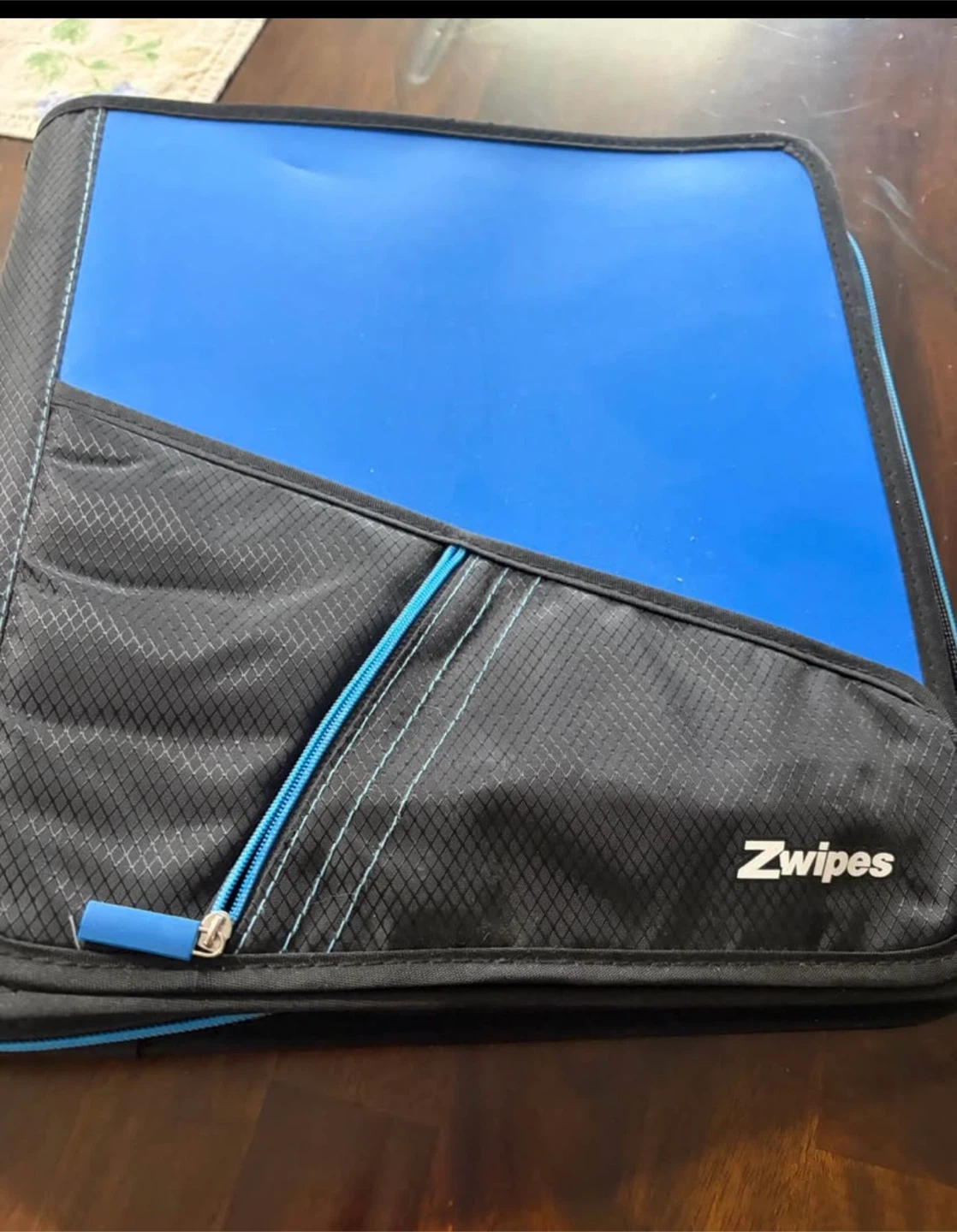 Zwipes Blue Zippered Binder