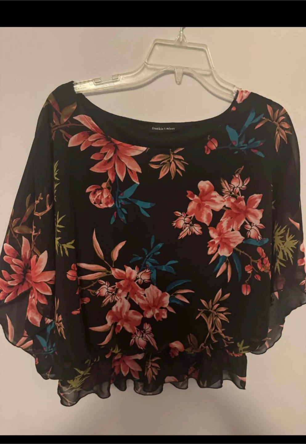 Frankie & Missy Black Floral Chiffon Top size large