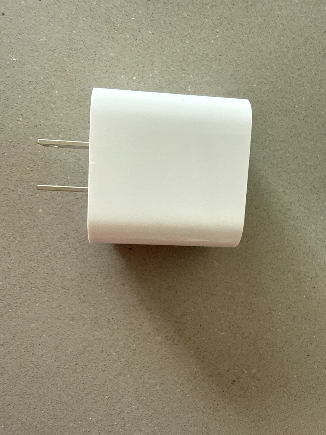 New! Apple 20W USB-C Power Adapter - photo 2