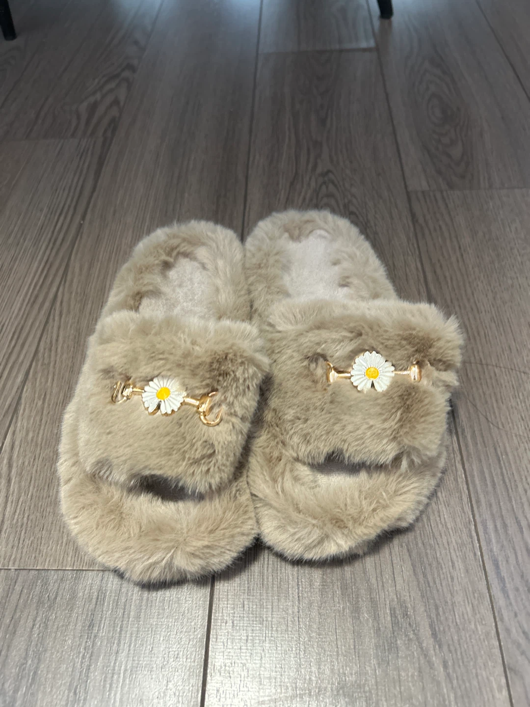 Faux Fur Daisy Slippers