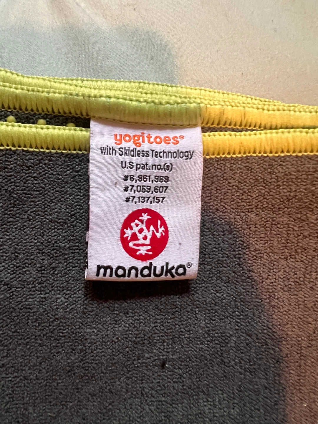 Manduka Yogitoes Skidless Yoga Towel - photo 2