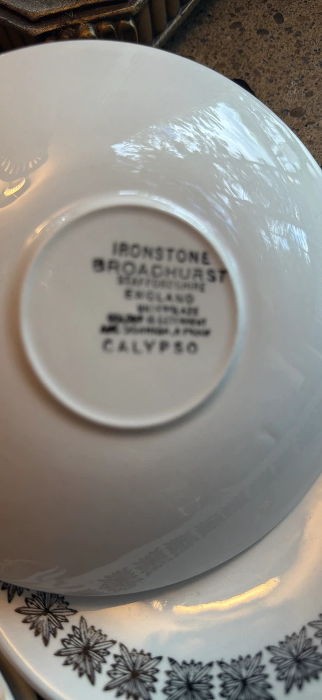 Vintage Ironstone Broadhurst Calypso Saucers - photo 2