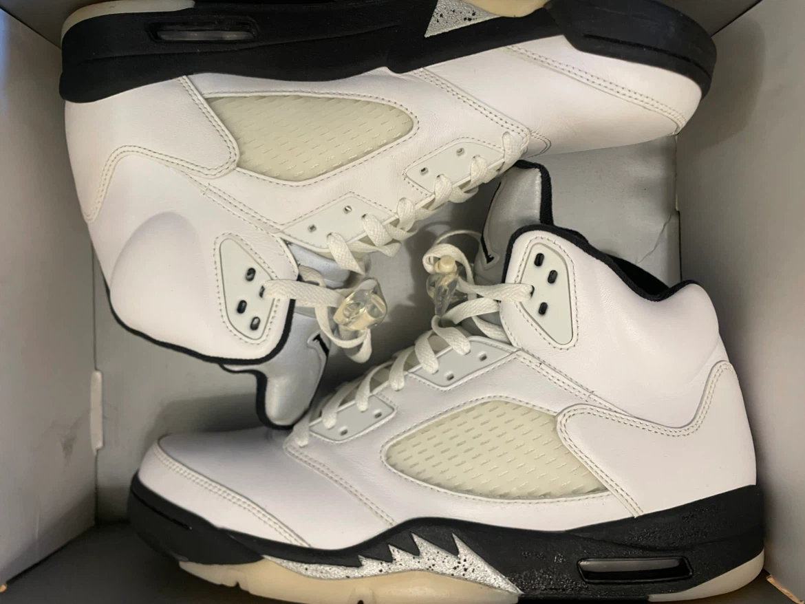 Jordan 5 Retro Reverse Metallic - photo 5