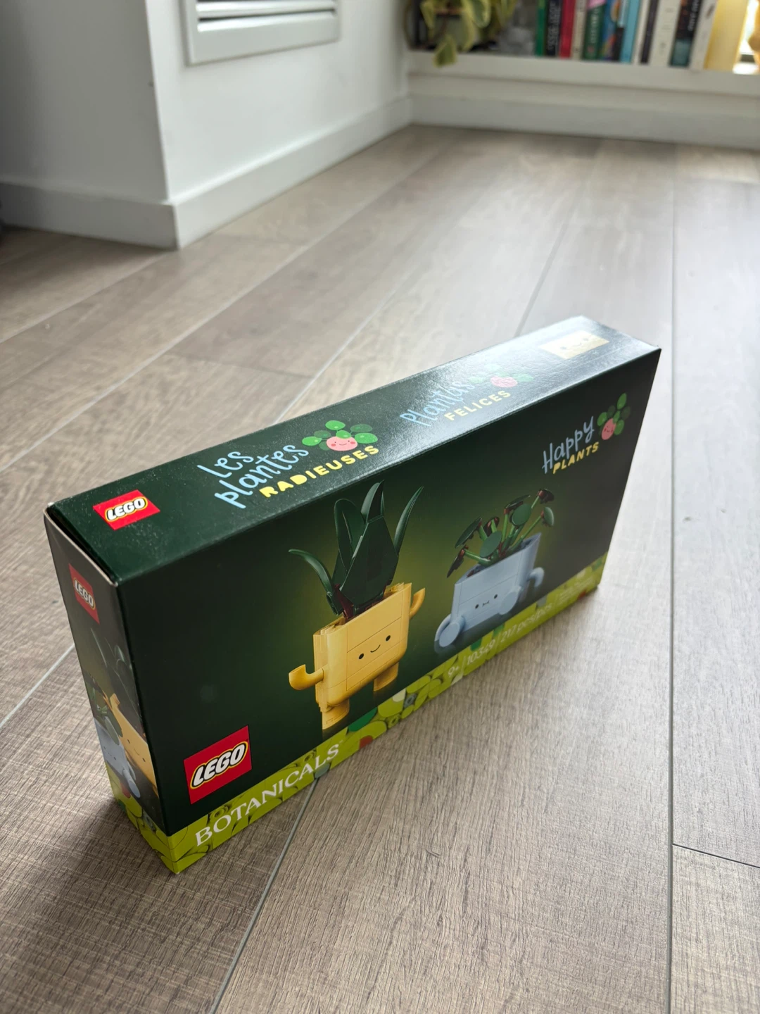 BRAND-NEW LEGO Botanicals Happy Plants Set - photo 2
