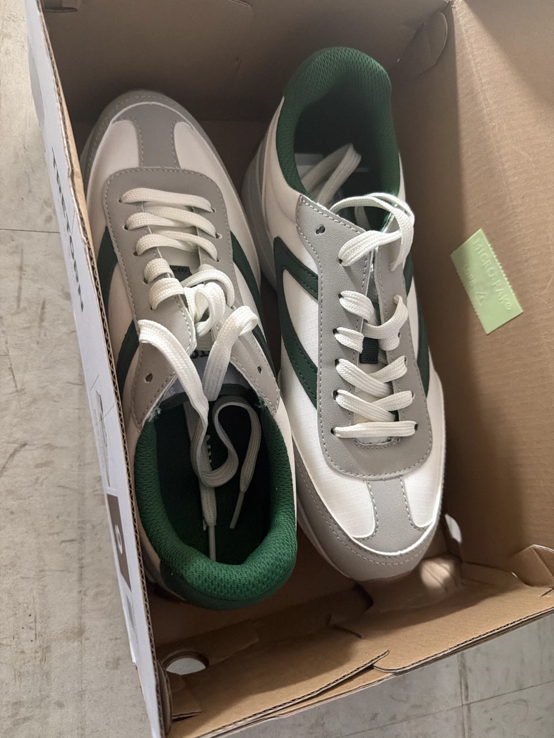 Tretorn Sneakers Size 9