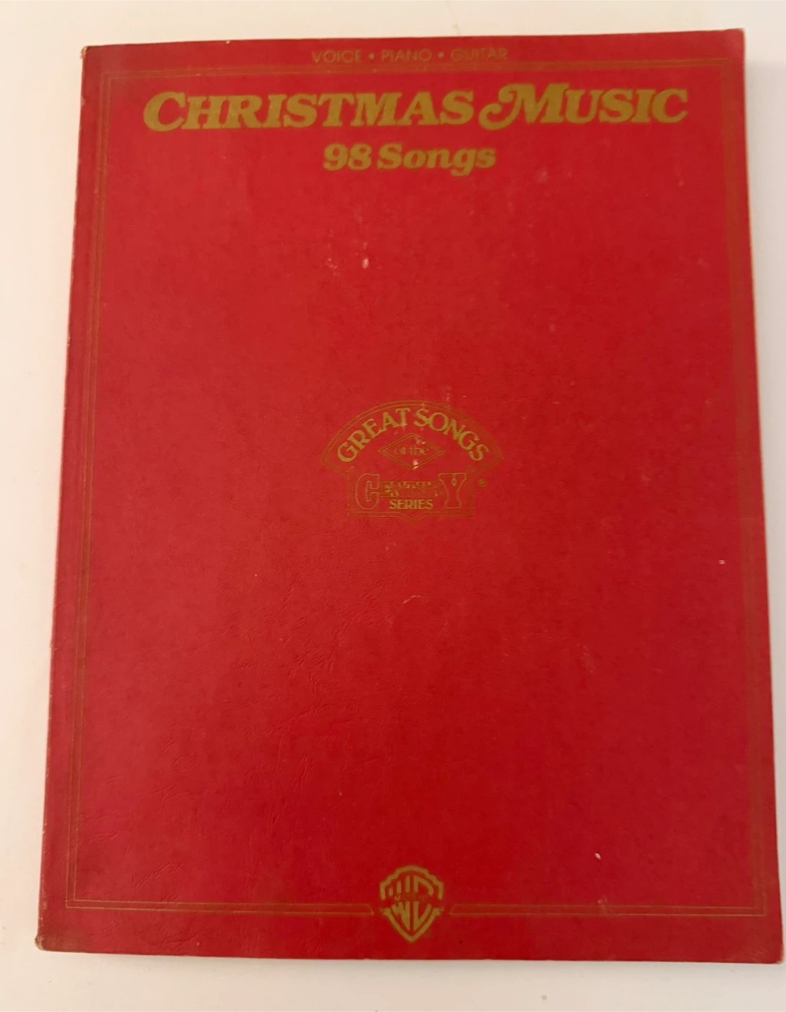 Vintage Sheet Music: Classic Christmas Carols